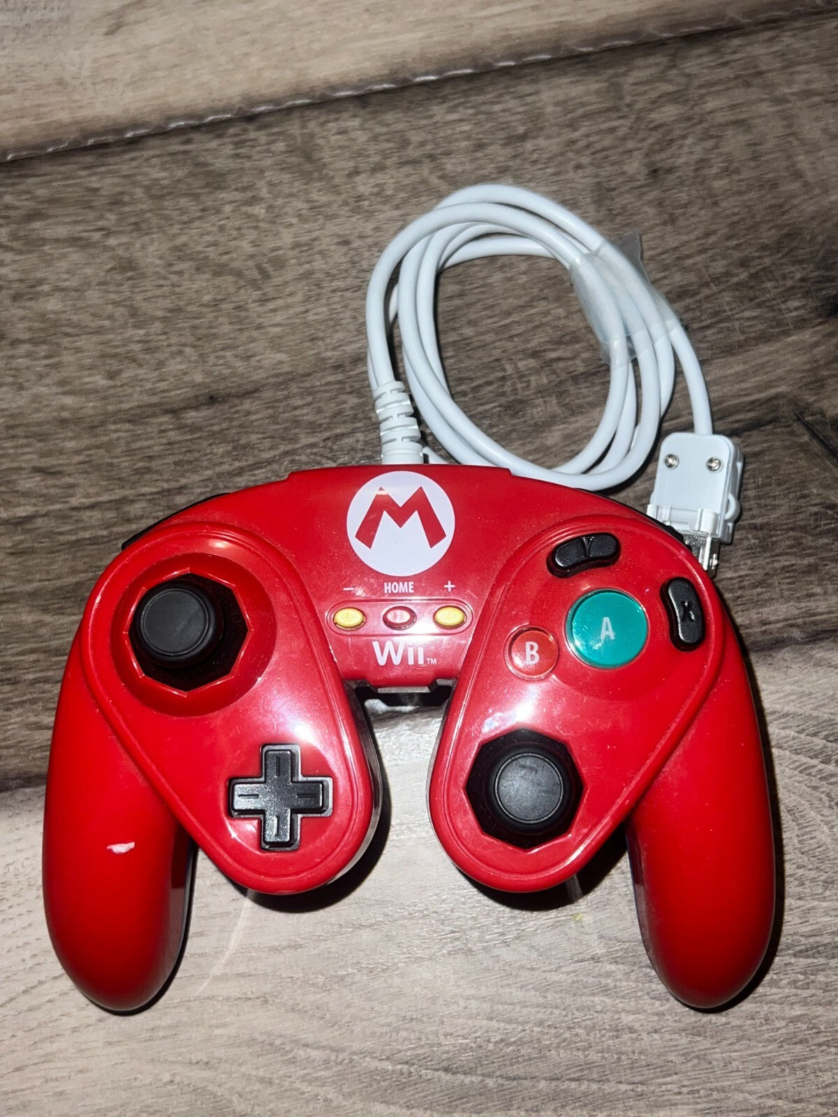 Nintendo Wii Mario Wired Fight Pad for Wii & Wii U Classic Controller
