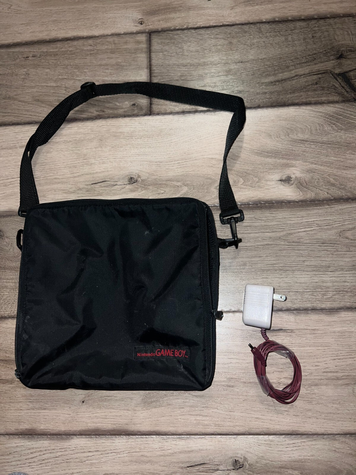 Vintage Nintendo Official Original Gameboy Brick Carrying Case + Ac Adapter