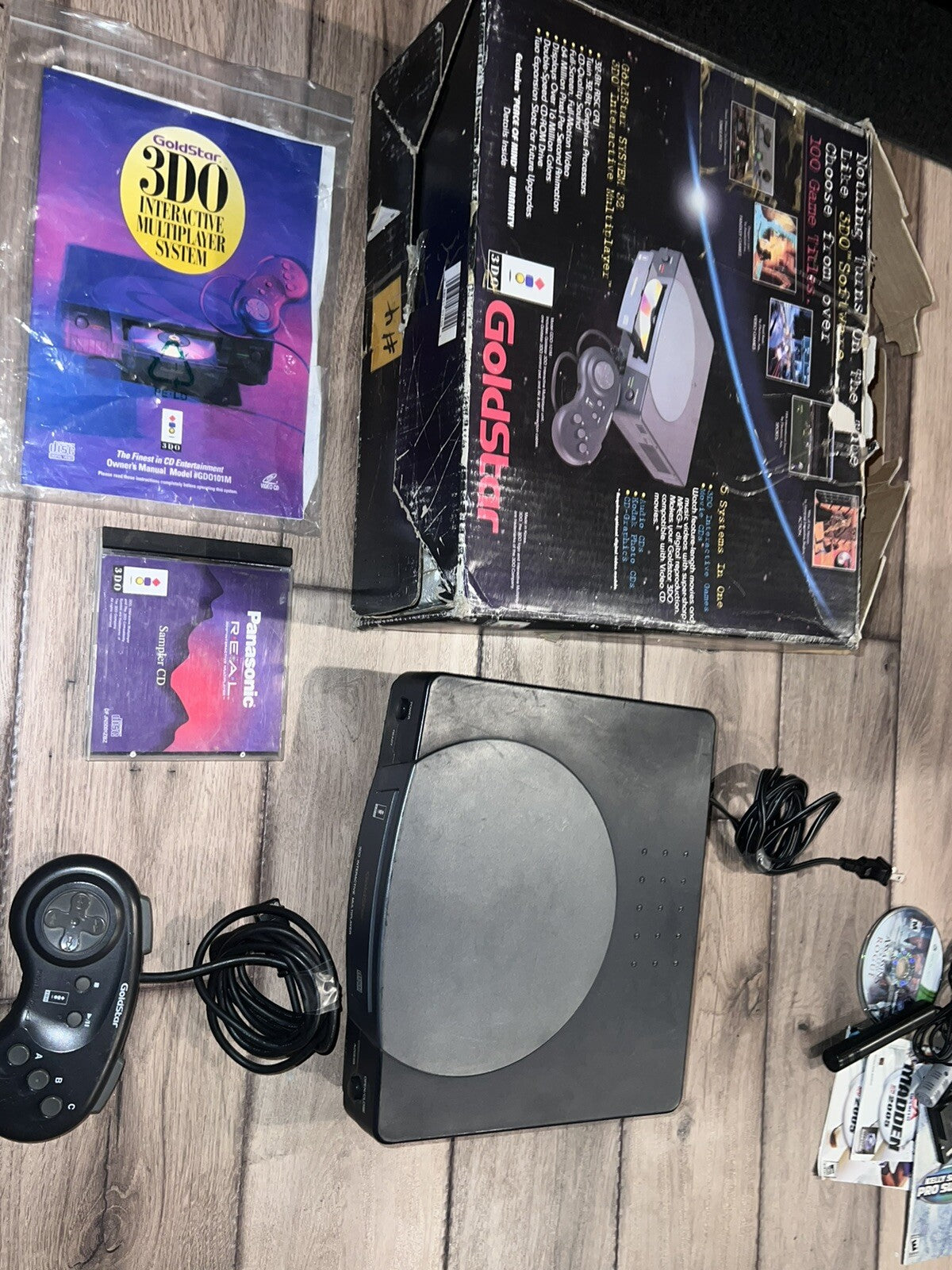 GoldStar Panasonic 3DO Console Wireless Controllers With Original Box CIB