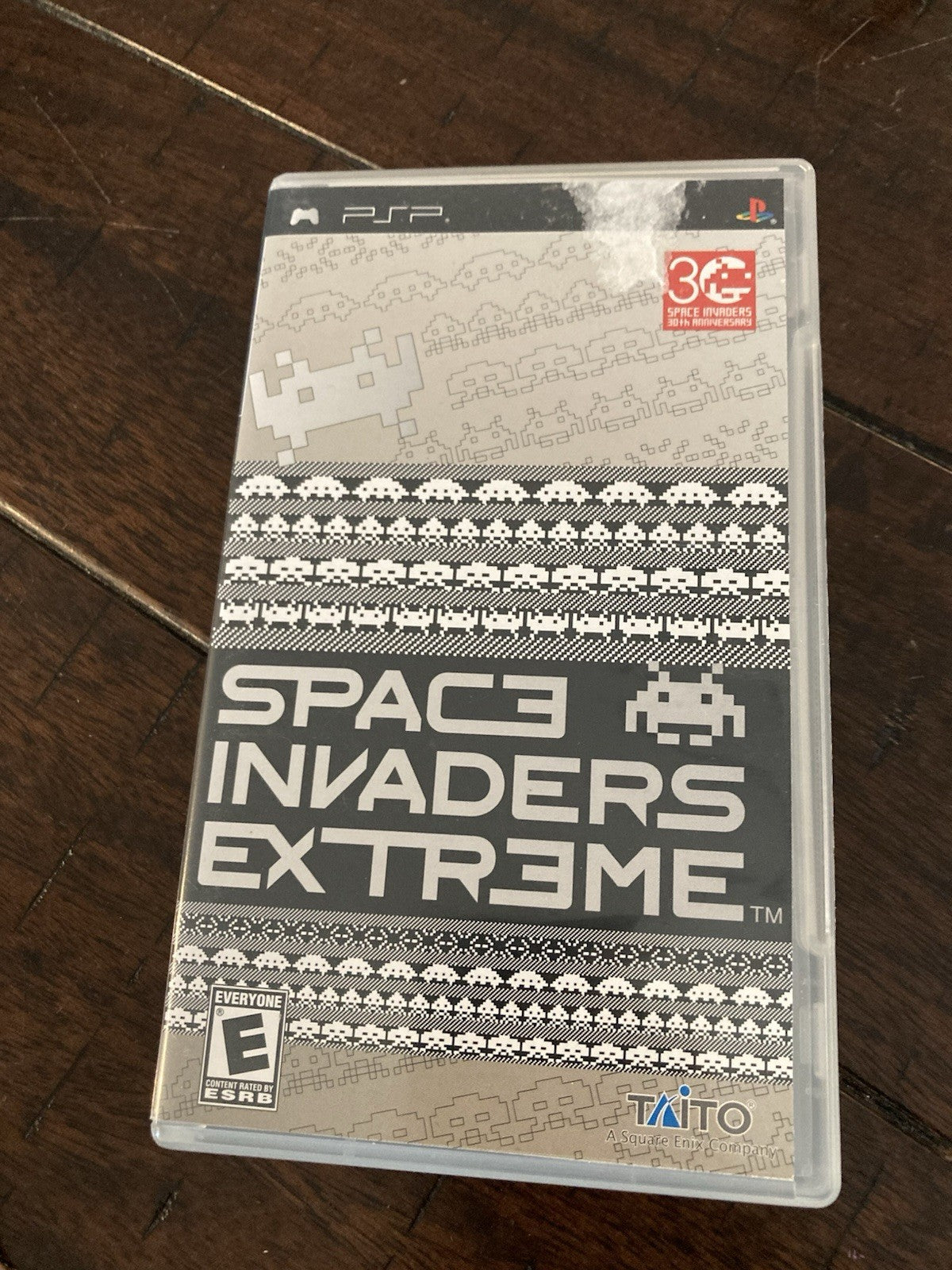 Space Invaders Extreme (PlayStation Portable PSP, 2008) CIB COMPLETE