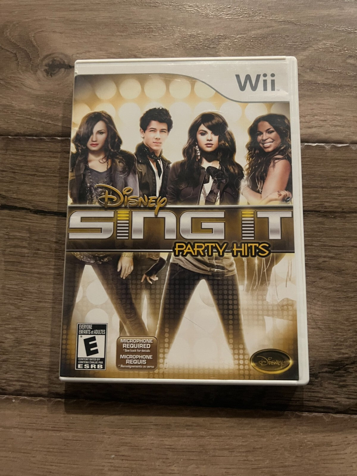 Disney Sing It: Party Hits (Nintendo Wii, 2010) CIB