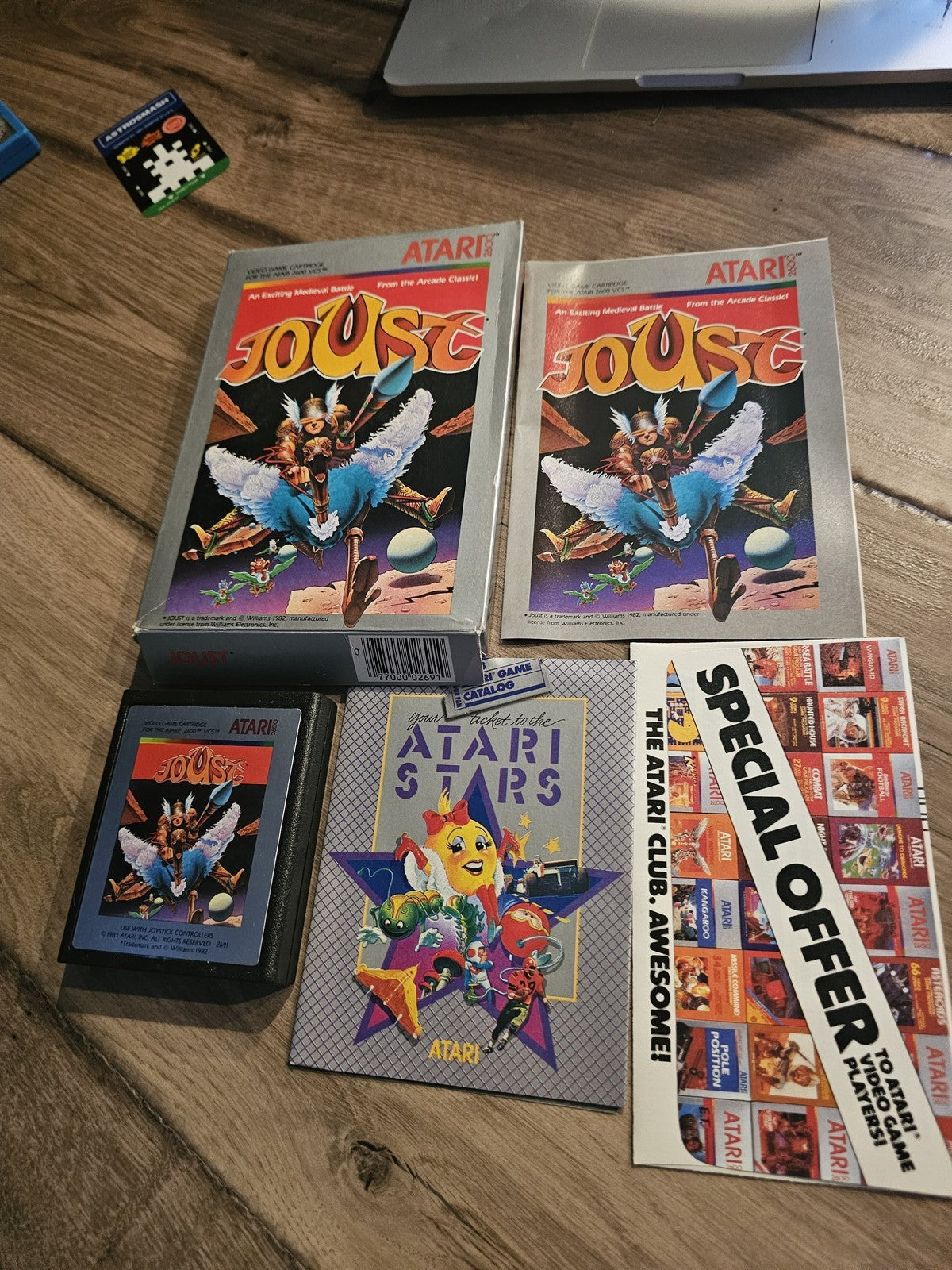 Joust (Atari 2600, 1983) CIB COMPLETE