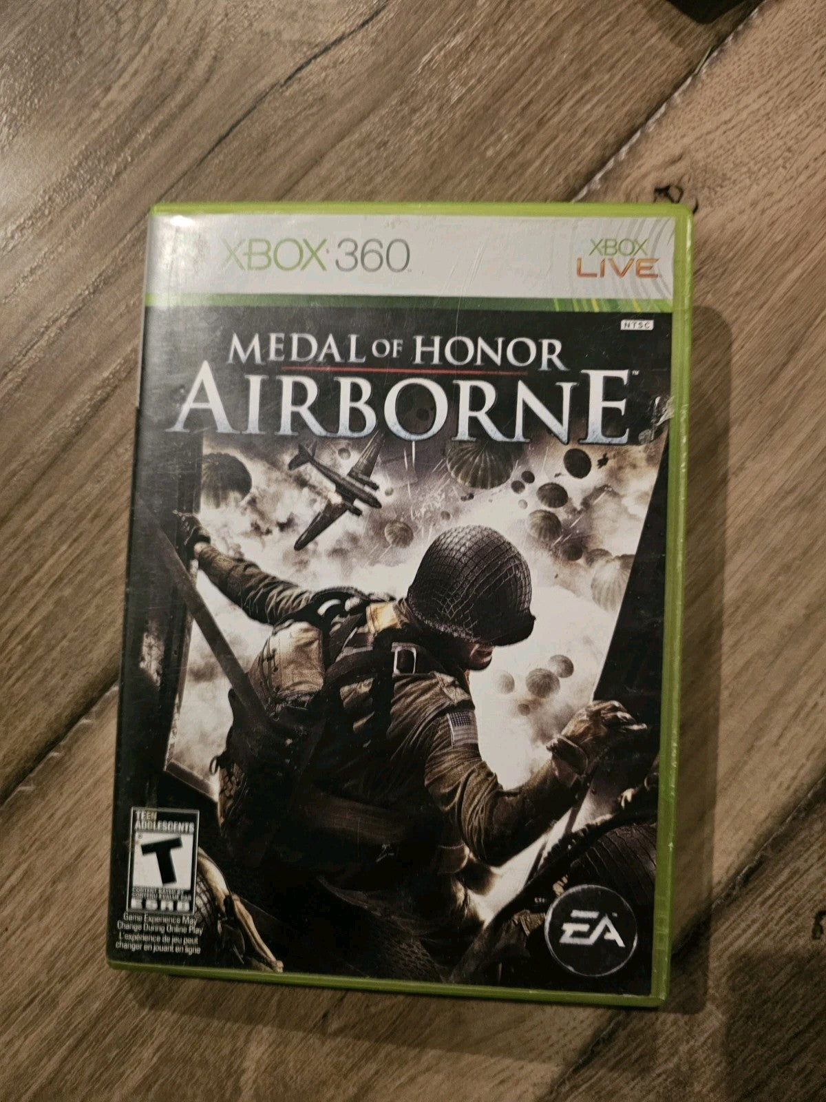 Medal of Honor Airborne (Microsoft Xbox 360, 2007) CIB COMPLETE