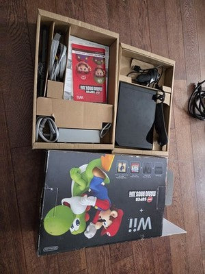 Nintendo Wii New Super Mario Bros Bundle Black Console CIB No Music Disc Or Game