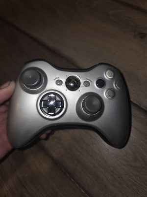 Official Microsoft Xbox 360 Silver Wireless Controller Tested & Working