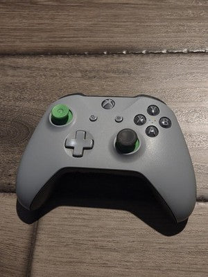 Microsoft Xbox One Wireless Controller 1708 Gray Tested Working #595