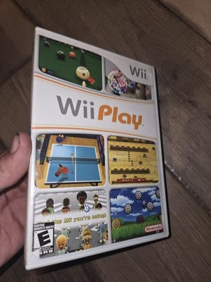 Wii Play (Nintendo Wii, 2007) CIB COMPLETE IN BOX