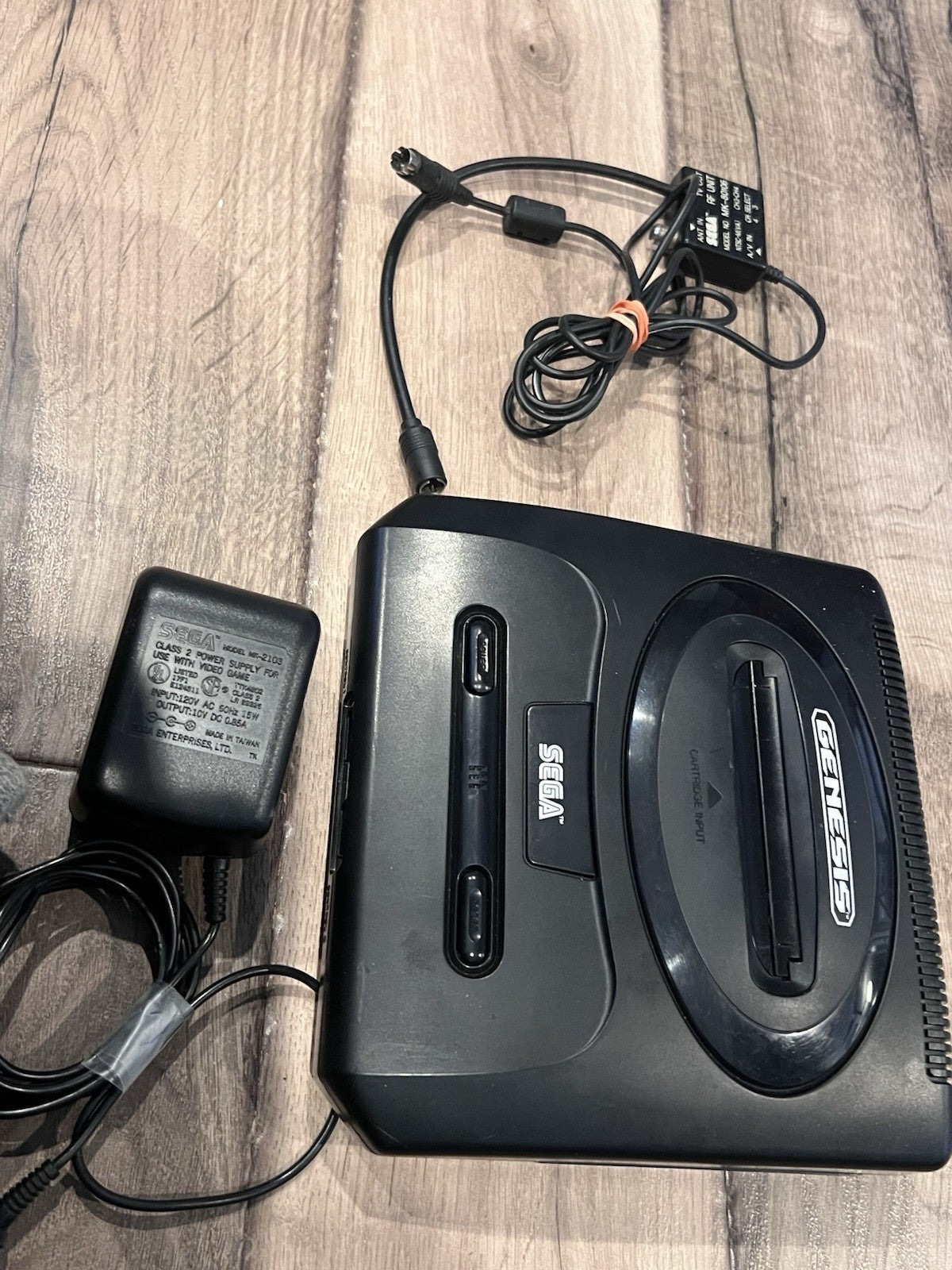 Sega Genesis Model 2 Mk-1631 Gaming Console System Bundle NO CONTROLLERS