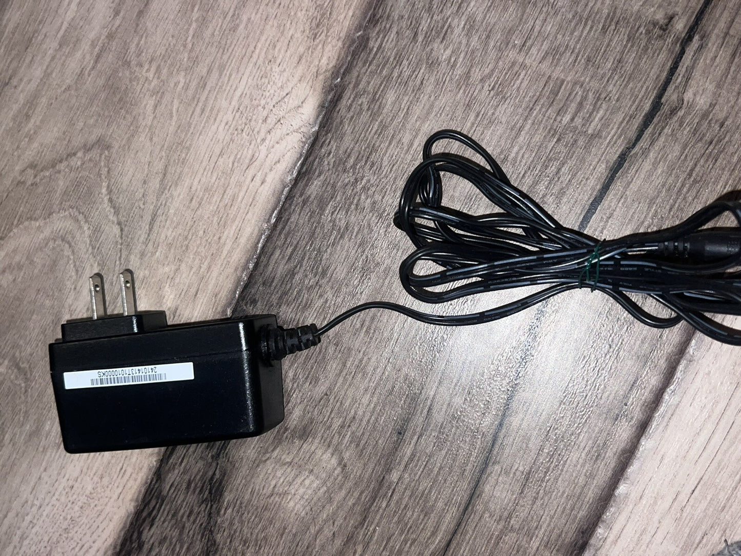 Netgear MU30-5120250-A1   332-10100-01 AC Power Adapter  12V 2.5A  J1.1