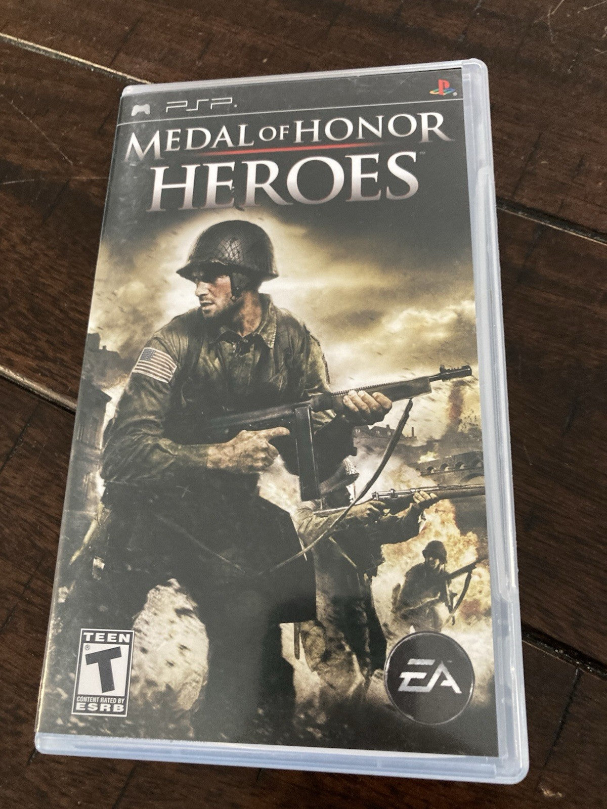 Medal of Honor: Heroes (Sony PSP Playstation Portable, 2006) CIB COMPLETE