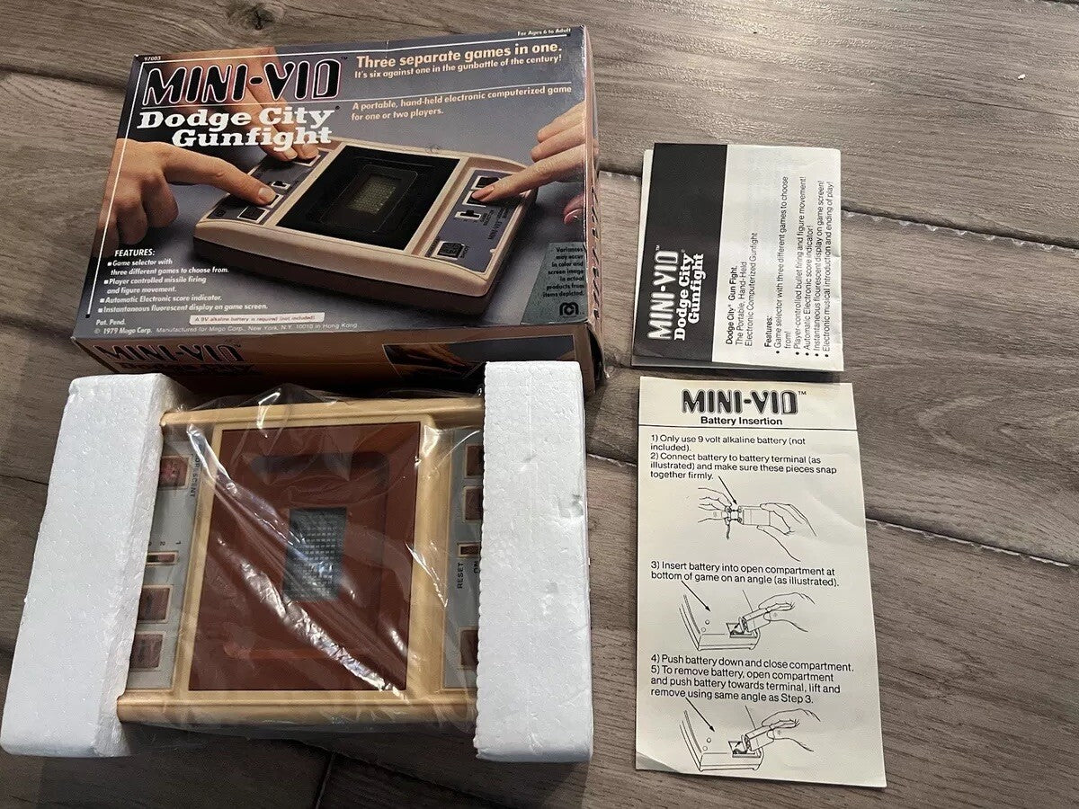 Mini Vid Dodge City Gunfight 1979 Mego Corp CIB WITH BOX TESTED AND WORKING