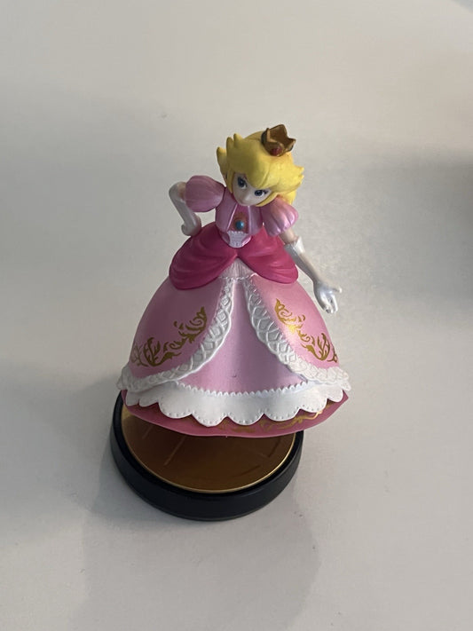 Nintendo Princess Peach Super Smash Bros amiibo Figure