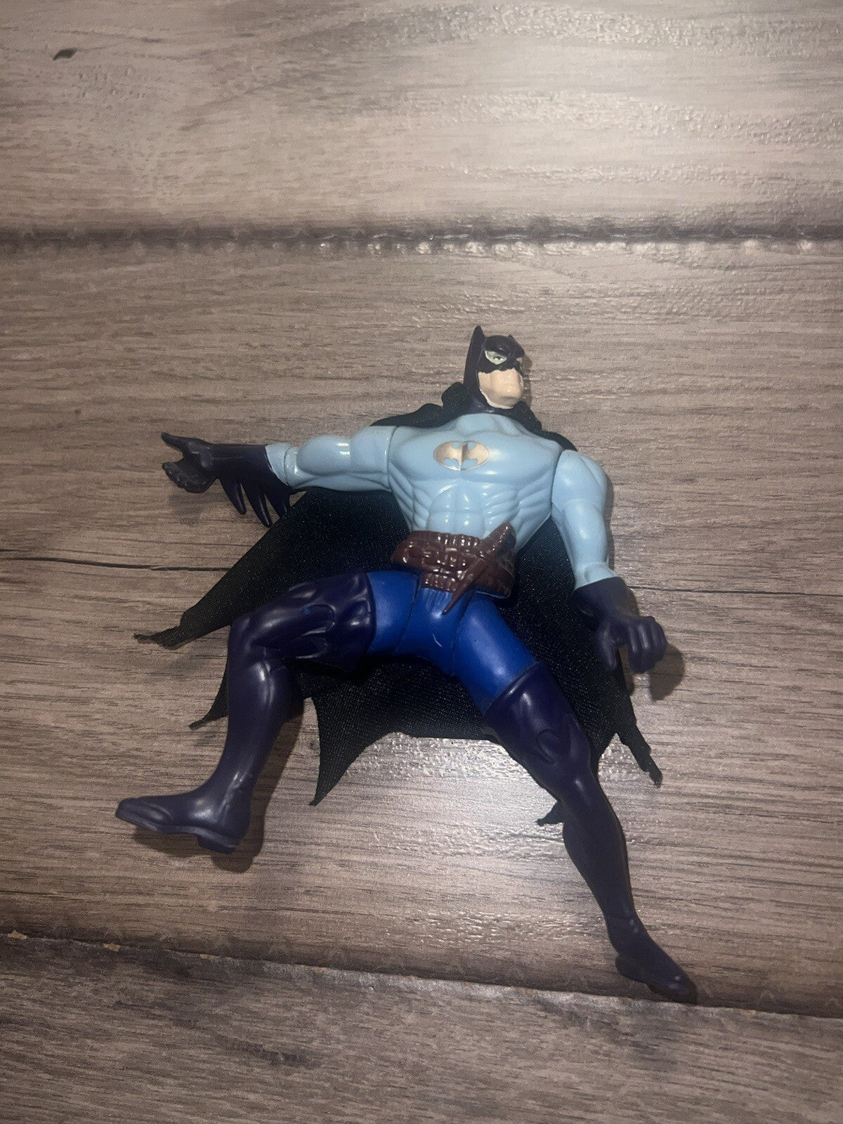 DC Comics Legends of Batman Crusader Batman 5" Action Figure Kenner 1994