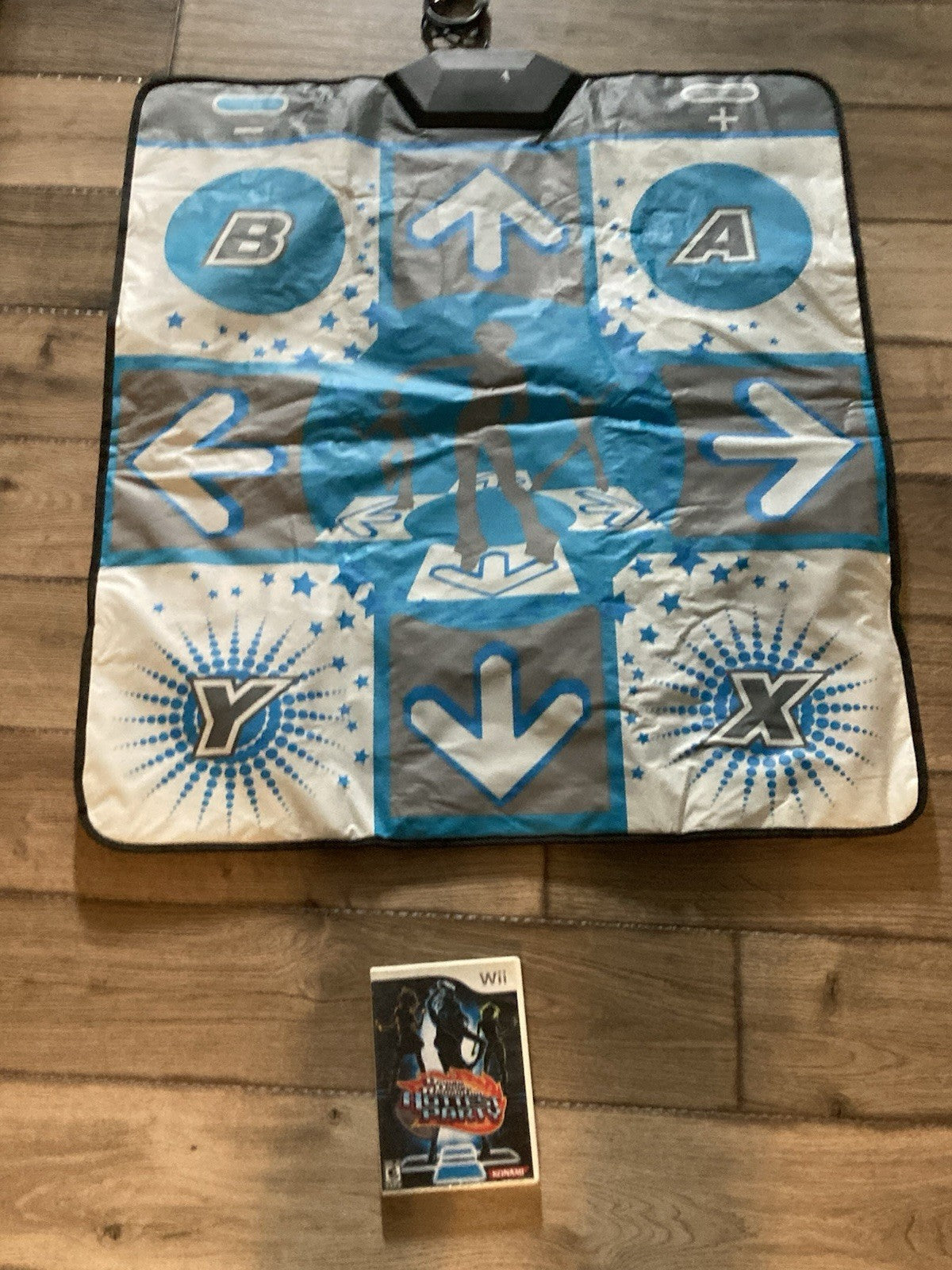 Dance Dance Revolution Dance Mat with Hottest Party 1 Nintendo Wii