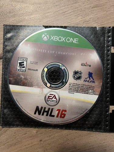NHL 16 (Microsoft Xbox One, 2015) DISC ONLY