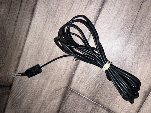 Spade Connector AV Cord 300 Ohms With Coaxiel Port