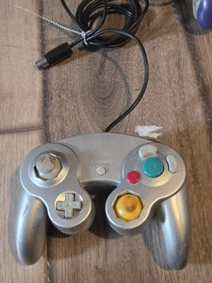 Nintendo GameCube 3rd Party Platinum Silver Controller Gamepad Great Condition
