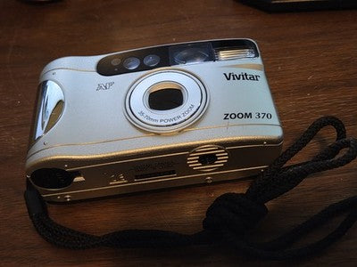 Vivitar AF 370 Zoom 35mm Point & Shoot Film Camera Silver Untested